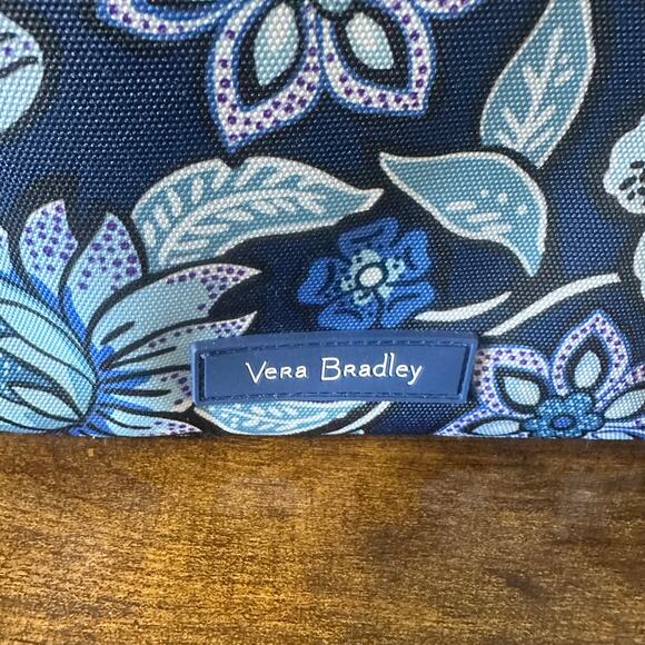 VERA BRADLEY Lighten Up Baby Bag Organizer in Tropics Tapestry - Picture 3 of 7